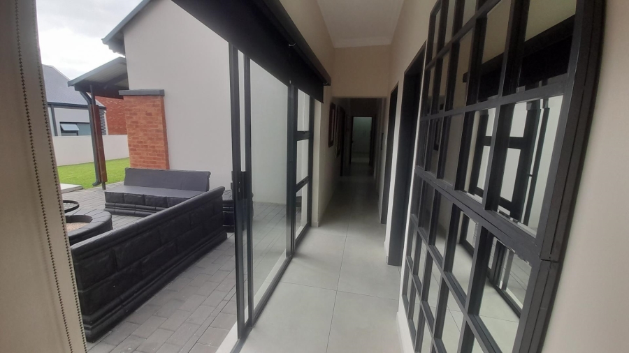 4 Bedroom Property for Sale in Meerhof North West